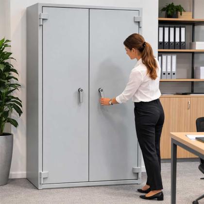 Dokumententresor wird abgeschlossen