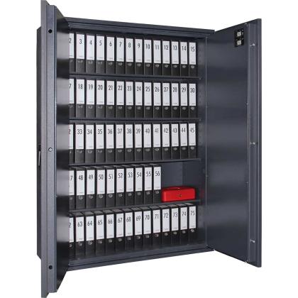 Dokumententresor mit vielen Ordnern