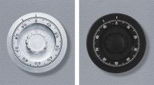 Mechanisches Zahlenkombinationsschloss in silber und schwarz